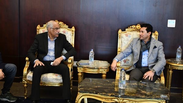 وزير الرياضة وجمال