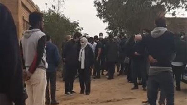 اثناء دفن جثمان مها