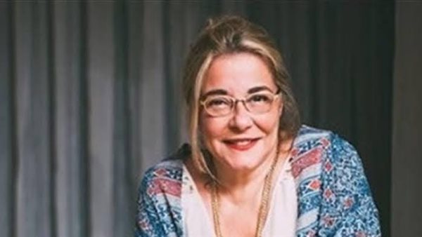  الفنانة مها ابو