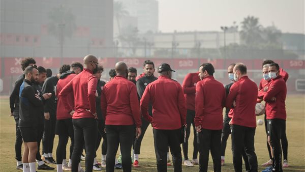 موسيماني مع لاعبي