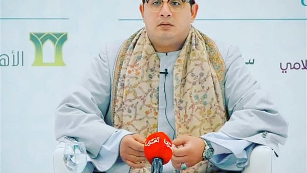 القارئ محمود الشحات