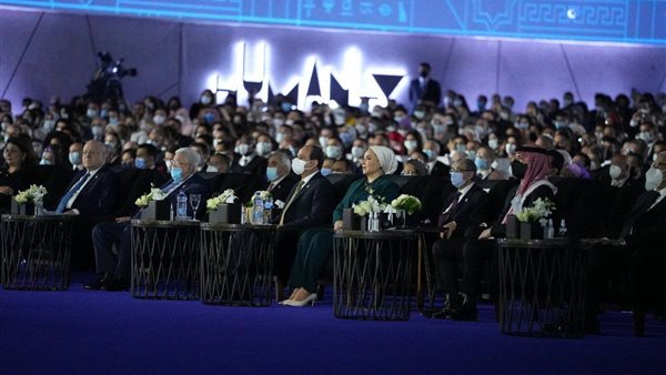 الرئيس السيسي يشهد