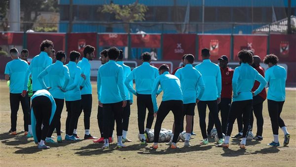 موسيماني يحاضر لاعبيه