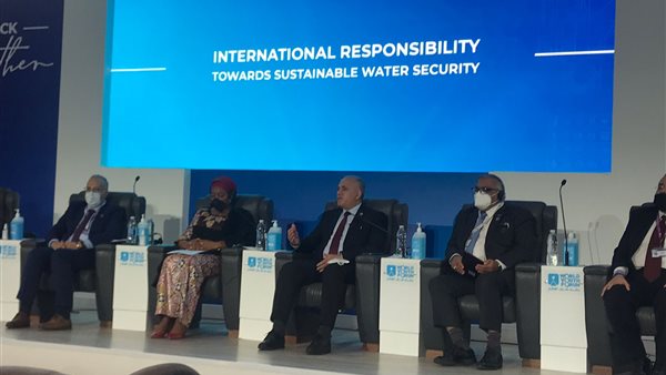 صورة من فاعليات الندوة