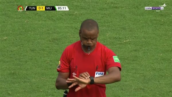 الحكم سيكازوي بطل