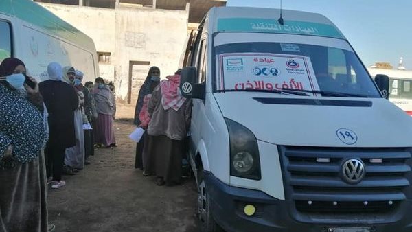 صورة من القافلة الطبية