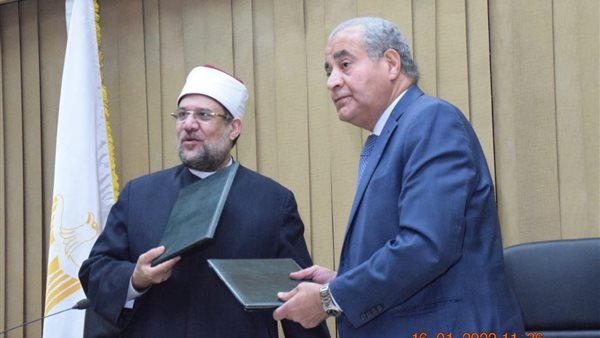 وزيرا التموين والاوقاف