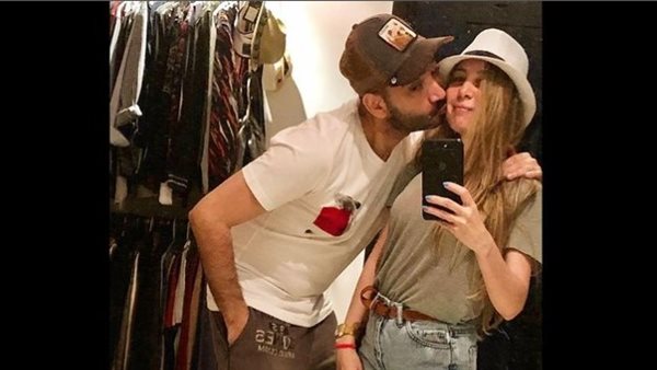 نادر حمدي وسارة