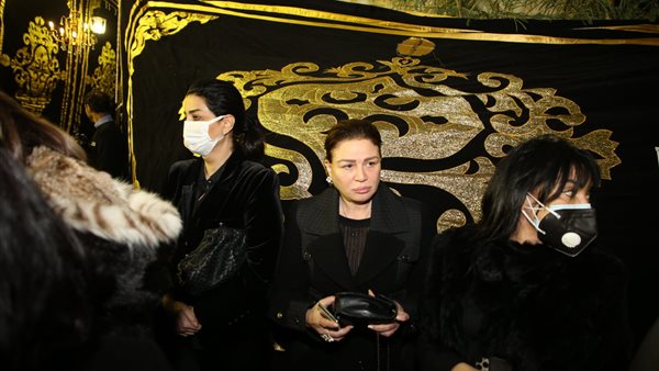 وفاء عامر وإلهام