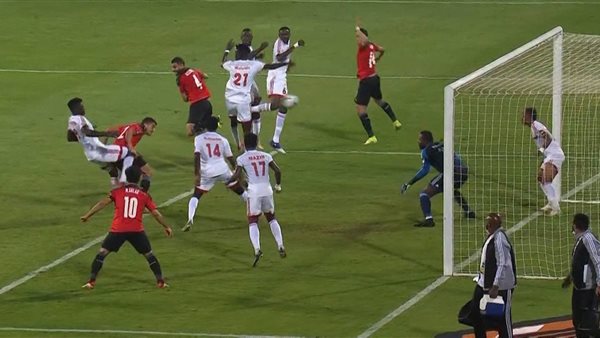 لحظة تسجيل الهدف