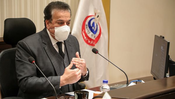  الدكتور خالد عبدالغفار