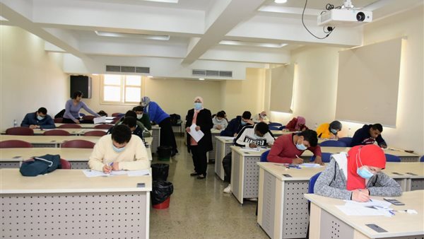 امتحانات جامعة القاهرة
