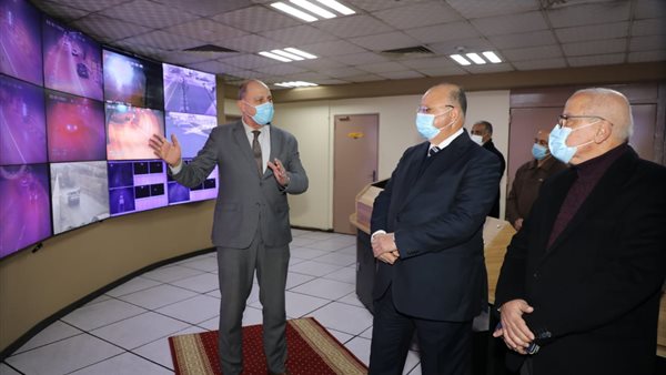 محافظ القاهرة خلال