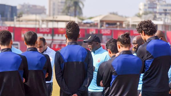 موسيماني مع لاعبي