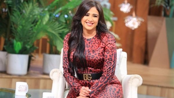 ياسمين عبد العزيز