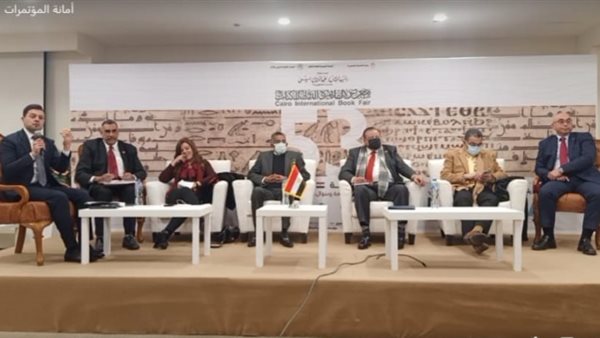 جانب من الندوة