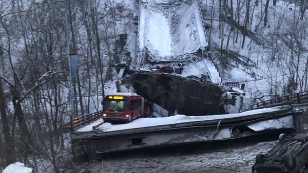 انهيار جسر في بنسلفانيا