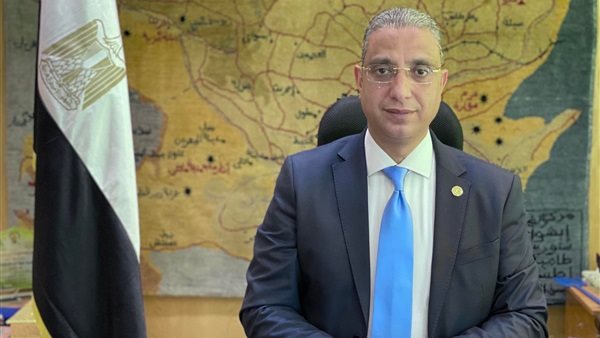 أحمد الأنصاري محافظ