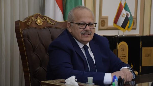  رئيس جامعة القاهرة