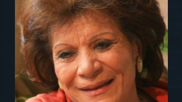 عايدة عبد العزيز