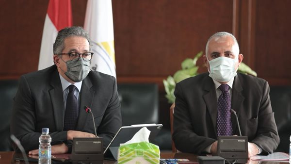 وزيرا الري والسياحة