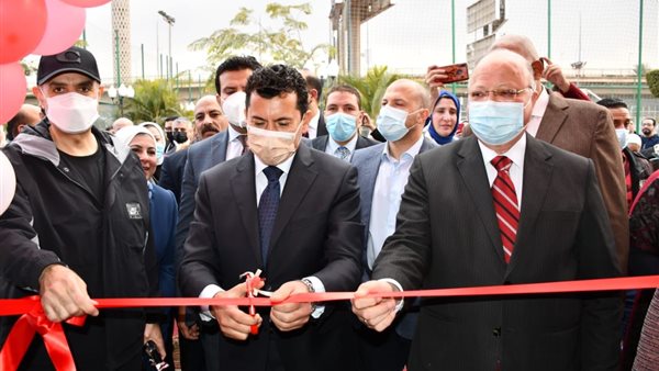 صورة من الافتتاح