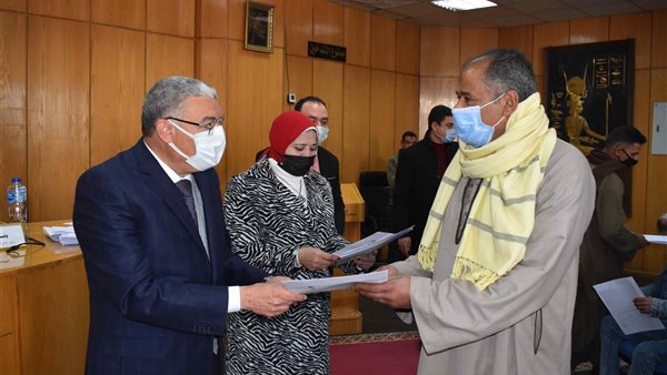 صورة من تسليم المشروعات