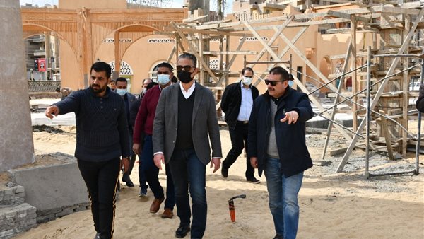 صورة من جولة المحافظ