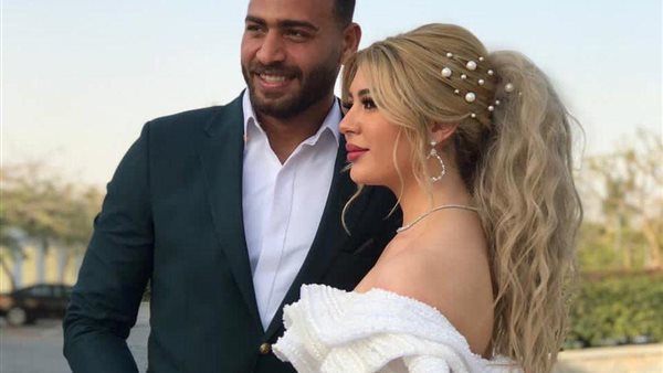 ابو جبل وزوجته -