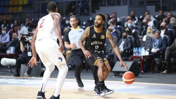 جانب من مباراة أمس