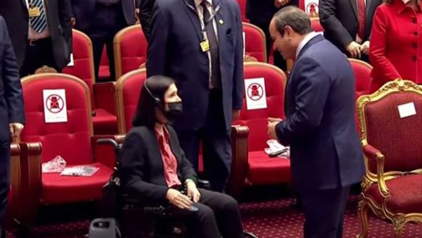 الرئيس السيسي يتحدث