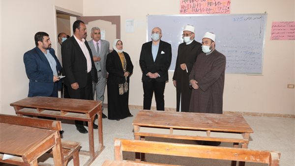 محافظ بني سويف خلال