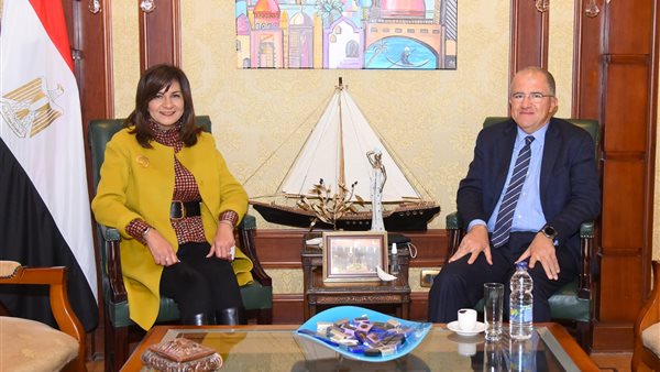 وزيرة الهجرة تستقبل