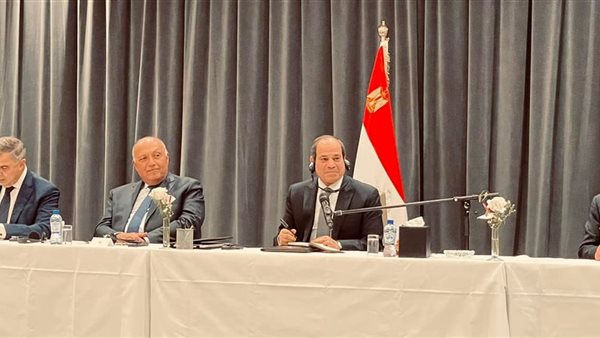 صورة من اللقاء