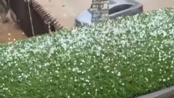 سقوط أمطار ثلجية