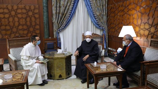 صورة من اللقاء