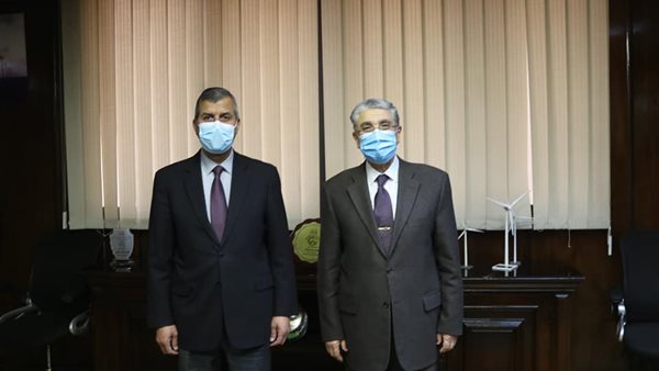 وزير الكهرباء ونظيره