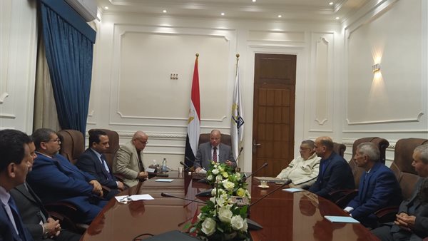 محافظ القاهرة خلال