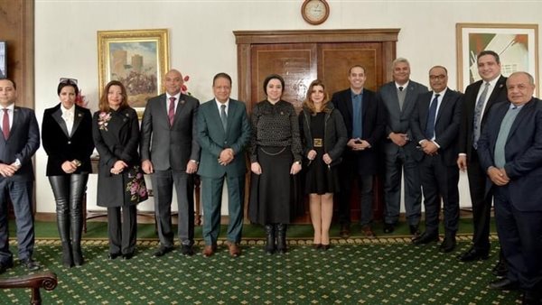 صورة من اللقاء