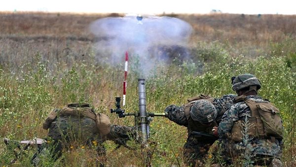 جنود أوكرانيون خلال