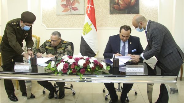 خلال توقيع بروتكول