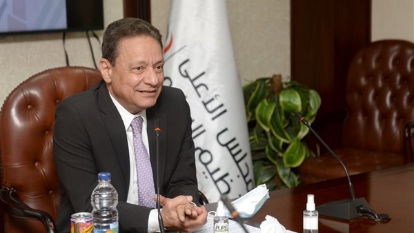 الكاتب كرم جبر، رئيس