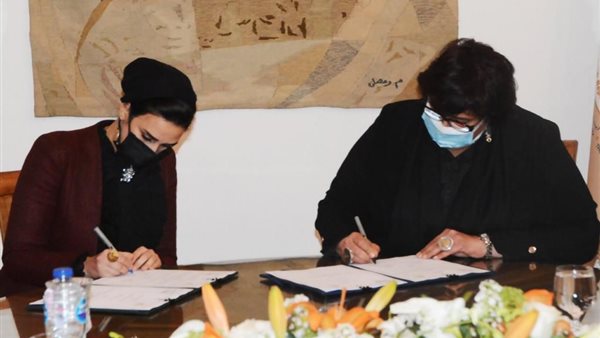 جانب من مراسم التوقيع