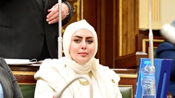  النائبة رحاب موسي،