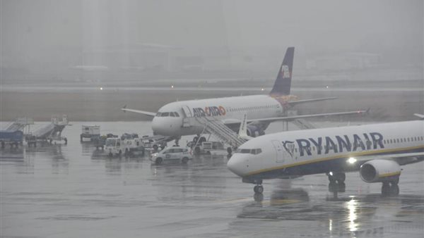 صورة من اقلاع الطائرة