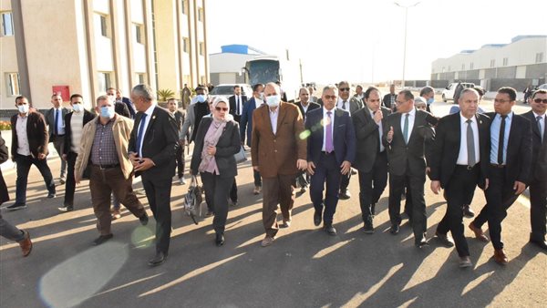 محافظ أسيوط خلال