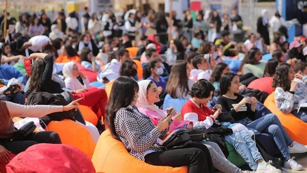 صورة من القمة