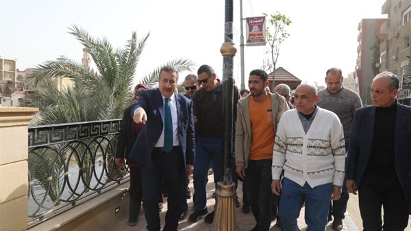 محافظ المنوفية خلال