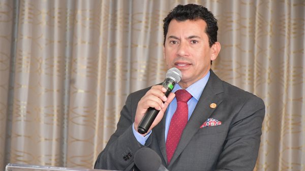 أشرف صبحي وزير الشباب