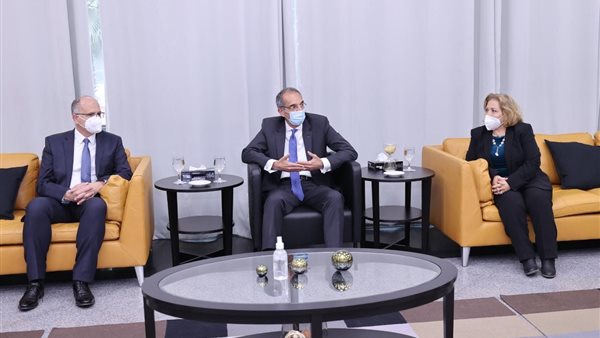 عمرو طلعت وزير الاتصالات